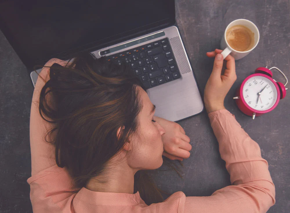 How to maintain mental health at work does not begin with sleeping on their laptop.